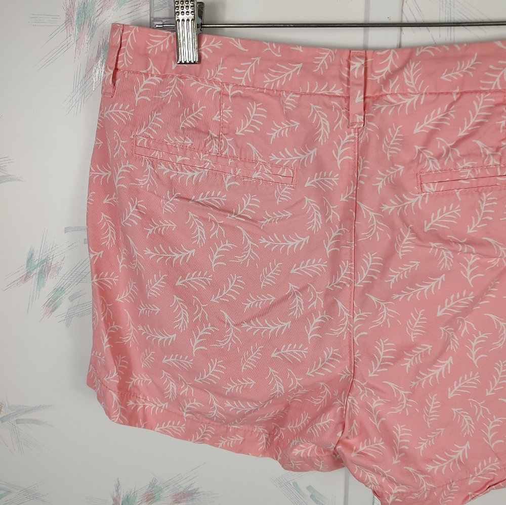Old Navy Everyday 3" Shorts 8 - Picture 5 of 10